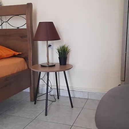 απεριόριστη θέα στο κέντρο της λάρισας Apartment *